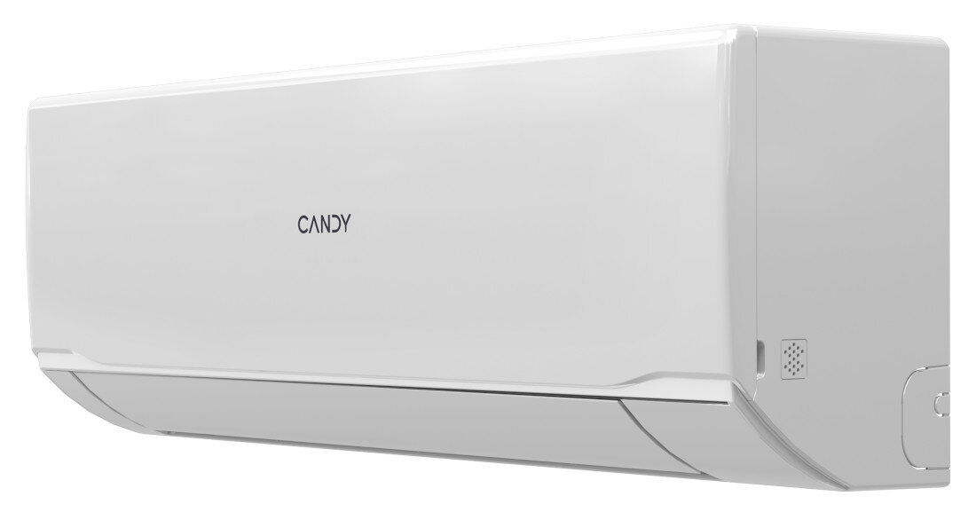 Biały klimatyzator ścienny z widocznym logo \'CANDY\' na przednim panelu.