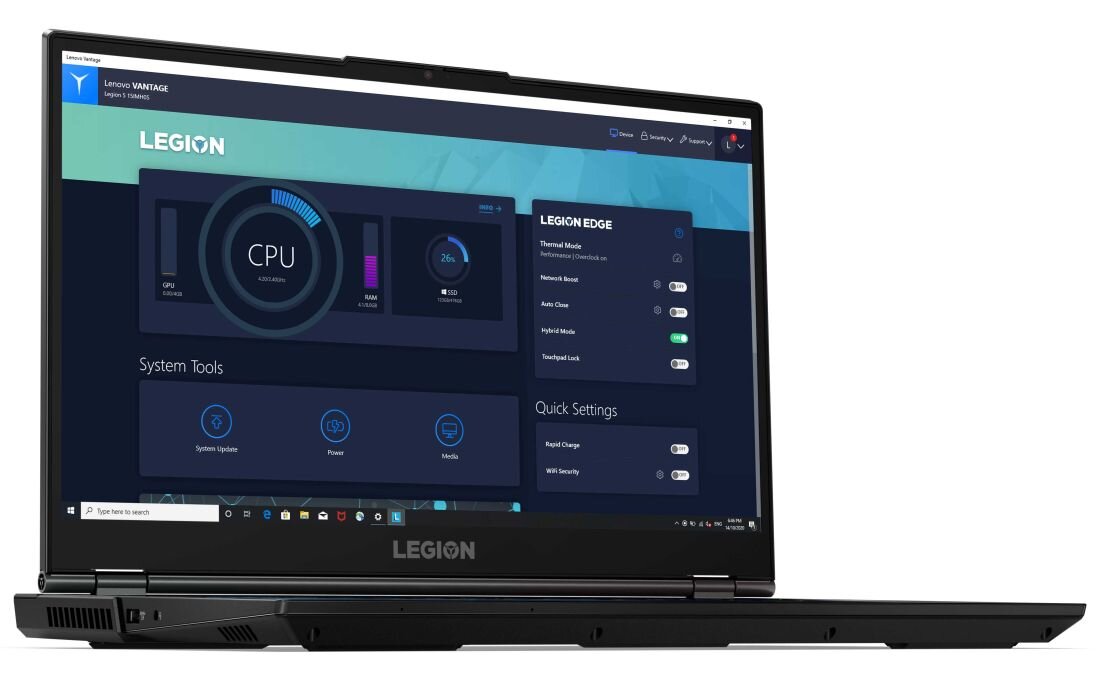 Laptop z widocznym ekranem, na którym wyświetlane jest oprogramowanie do monitorowania systemu z napisem \'LEGION\'. Na obudowie znajduje się logo \'LEGION\'.