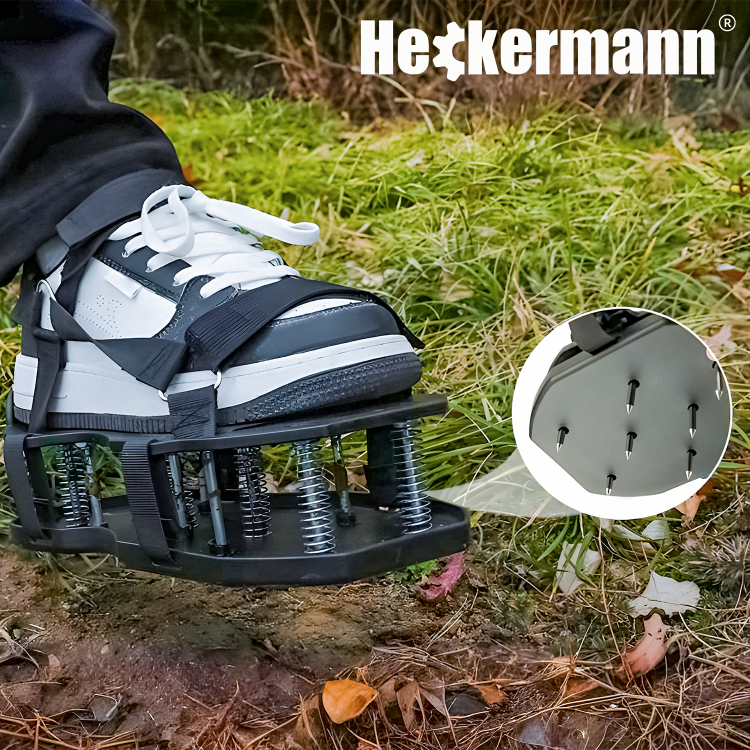 Osoba nosi but z zamocowanym aeratorem na podeszwie, który ma sprężyny i kolce. W tle widoczna jest trawa, a w rogu znajduje się logo \'Heckermann\'.