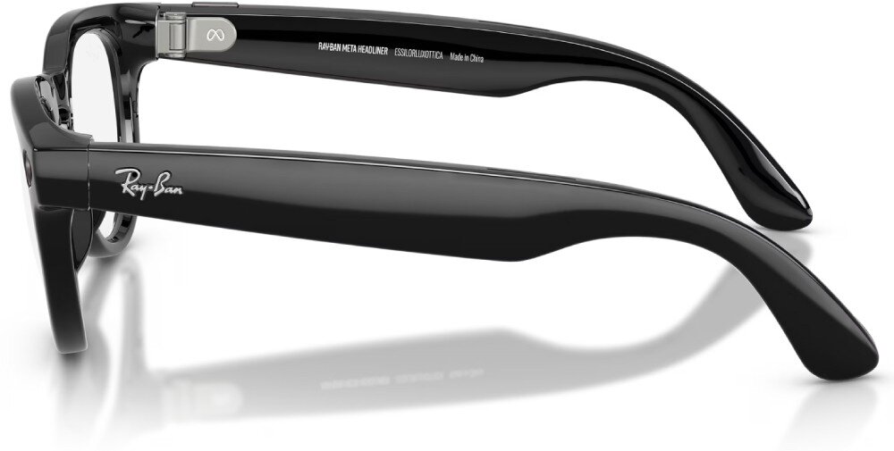 Czarne, błyszczące okulary z widocznym logo \'Ray-Ban\' na zauszniku. Na wewnętrznej stronie zausznika znajduje się napis: \'RAY-BAN META HEADLINER CECH 2200/2000/TECTA Made in China\'.
