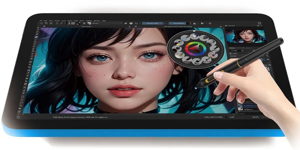 Tablet graficzny z ekranem wyświetlającym cyfrową ilustrację twarzy kobiety, obsługiwany rysikiem. Urządzenie ma niebieską obudowę i wyświetla interfejs programu graficznego.
