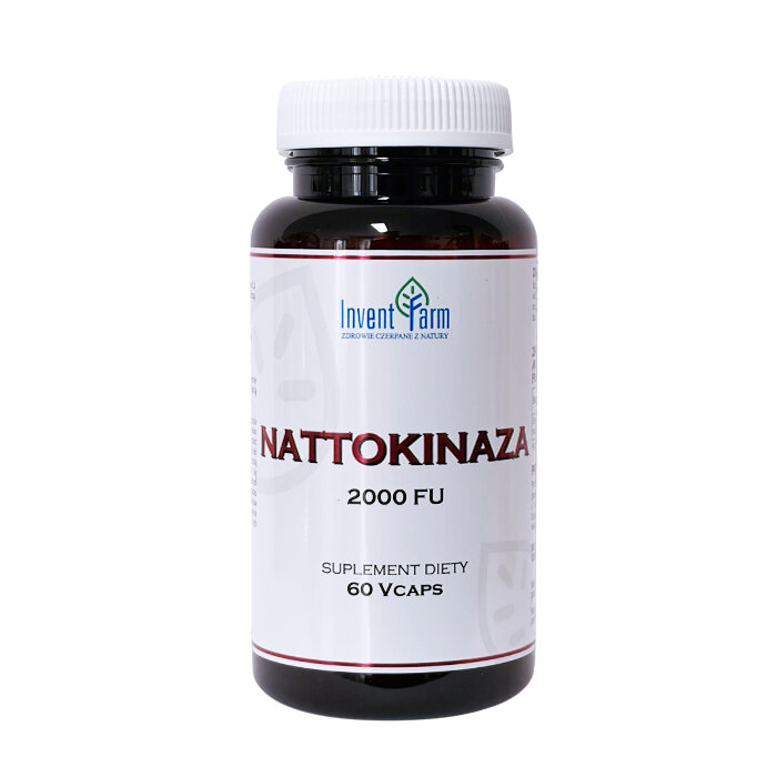 Butelka z białą etykietą, na której widnieje logo \'Invent Farm\' oraz napis \'NATTOKINAZA 2000 FU SUPLEMENT DIETY 60 VCAPS\'.