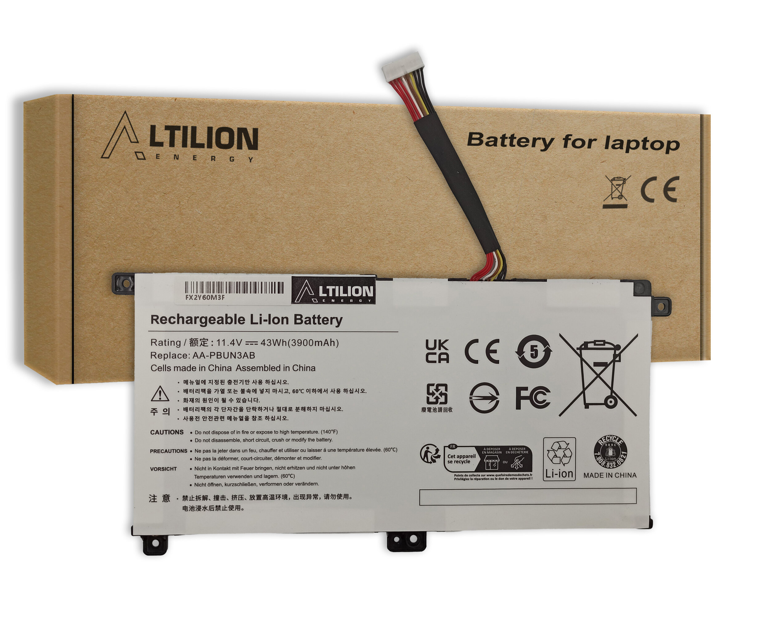 Na obrazie widoczna jest bateria litowo-jonowa z oznaczeniami \'Altilion Energy\' oraz \'Rechargeable Li-Ion Battery\'. Opakowanie w tle ma napis \'Battery for laptop\'.