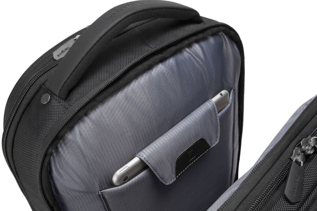 Plecak na laptopa TARGUS Corporate Traveller 15.6 cali Czarny wyposażenie wodoodporny wygodny komfortowy zabezpieczenie