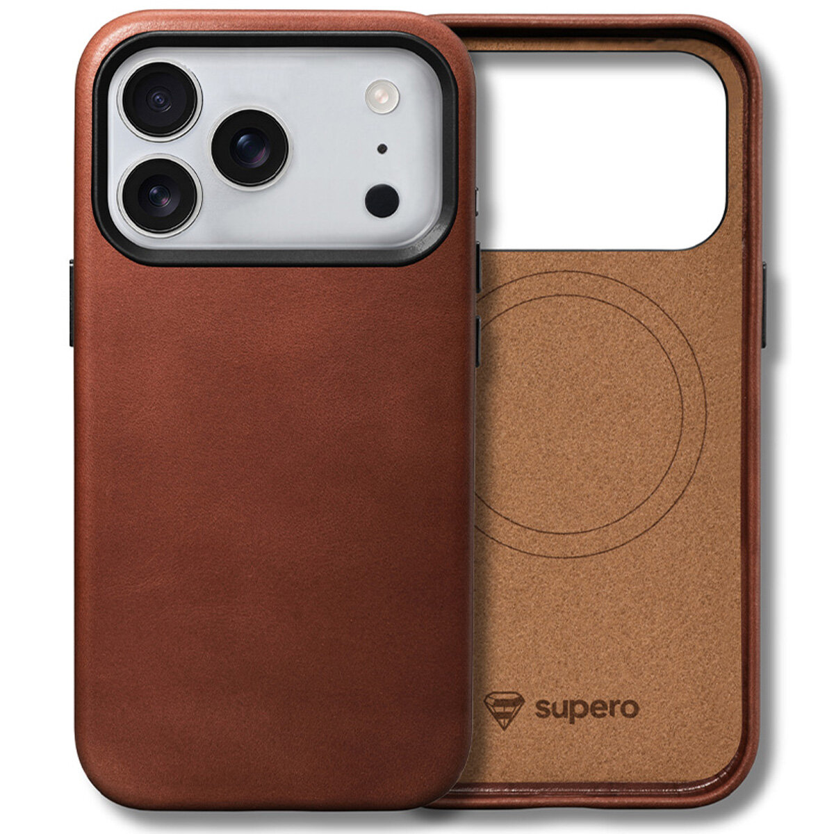 Brązowe skórzane etui na telefon z trzema wycięciami na aparat, widoczne logo \'supero\' wewnątrz etui.