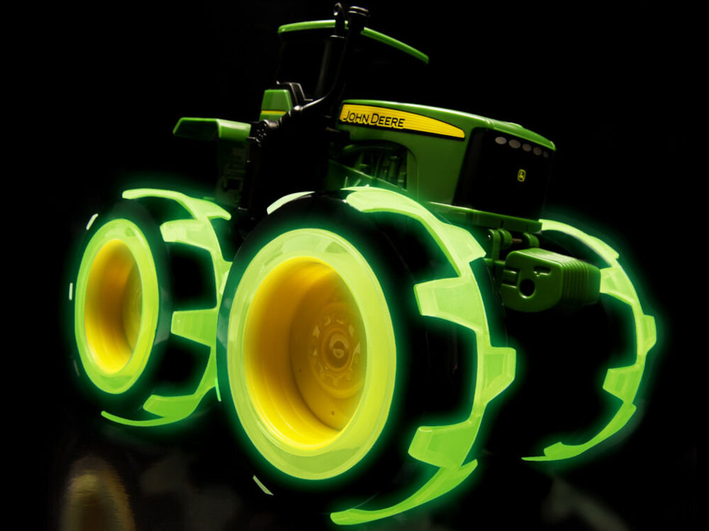 Traktor TOMY John Deere Monster Treads 46434 podświetlone koła zabawka w ciemności pulsujące światło zielone światło led