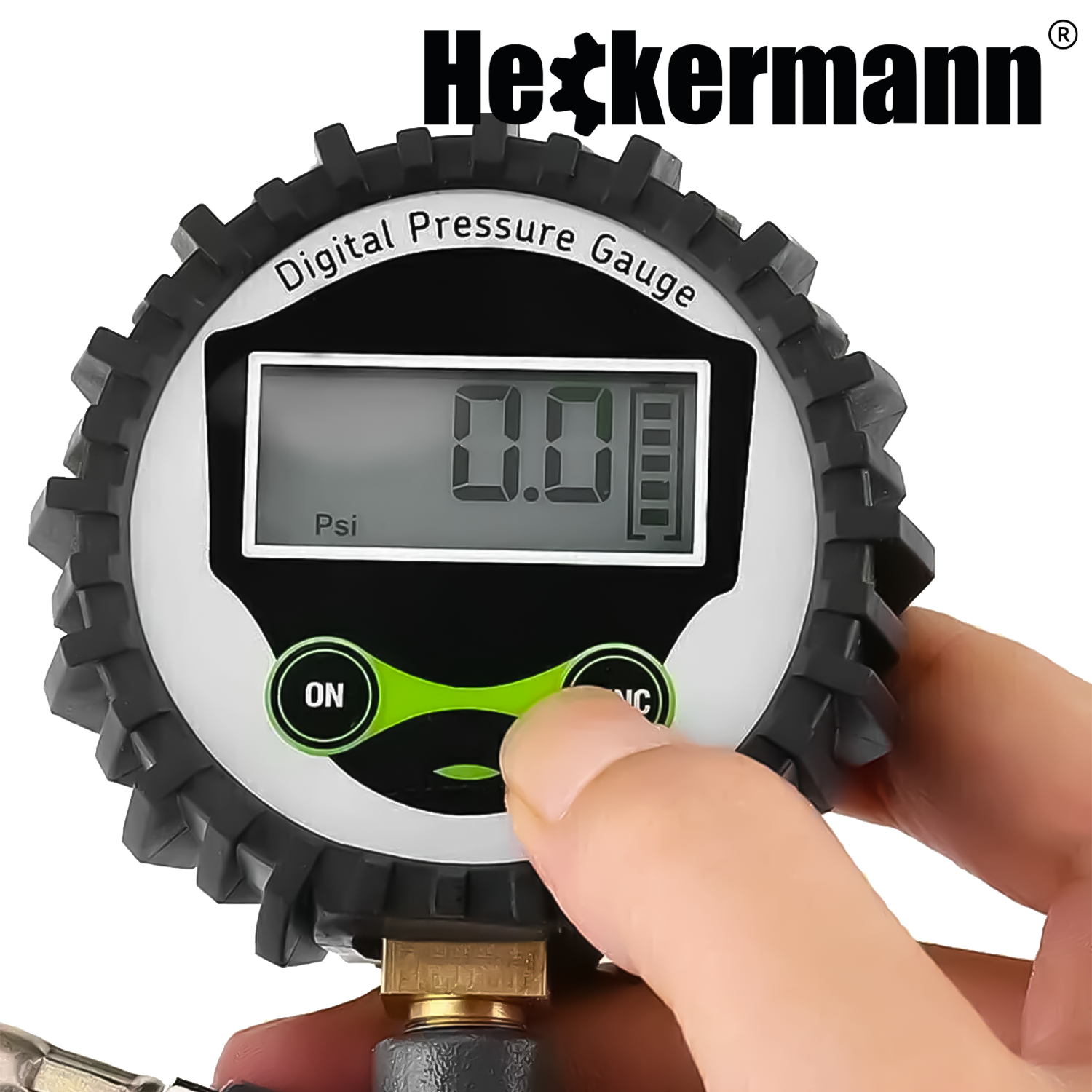 Cyfrowy manometr z wyświetlaczem pokazującym \'0.0 Psi\' oraz przyciskami oznaczonymi jako \'ON\' i \'NC\'. Widoczne jest logo \'Heckermann\' na górze urządzenia.