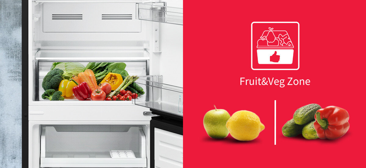 Po lewej stronie otwarta lodówka z widocznymi warzywami w szufladzie. Po prawej stronie czerwone tło z białym symbolem koszyka i napisem \'Fruit&Veg Zone\', poniżej widoczne owoce i warzywa.