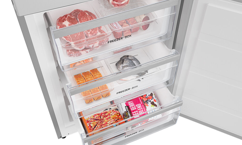 LODÓWKA TEKA RBF 44630 WH Zamrażarka z trzema wysuwanymi szufladami na mrożone produkty. Przejrzysty układ ułatwia organizację żywności pojemne wnętrze elektroniczne sterowanie szuflada na warzywa i owoce świeżość produktów biała lodówka design wygodna organizacja żywności