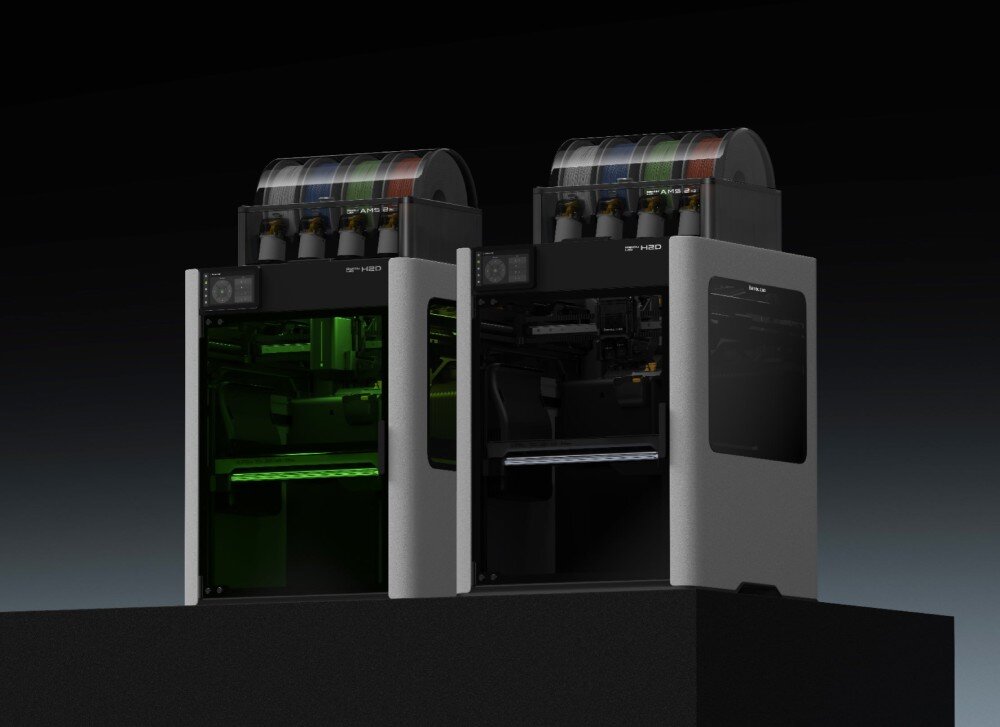 Drukarka 3D BAMBU LAB H2D Laser Full Combo Dwie drukarki 3D z podajnikami materiału zamontowanymi na górze obudowy