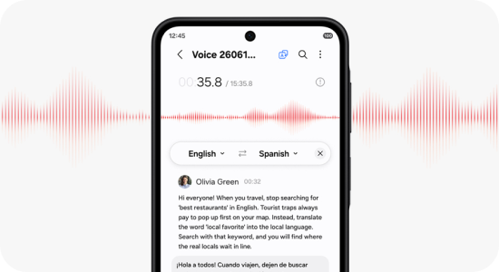 Aplikacja tłumaczenia głosowego z falą dźwięku i tłumaczeniem języków na telefonie. Smartfon wyświetla aplikację do tłumaczenia głosowego z widocznym tekstem: \'Hi everyone! When you travel, stop searching for \'best restaurants\' in English. Tourist traps always pay to pop up first on your map. Instead, translate the word \'local favorite\' into the local language. Search with that keyword, and you will find where the real locals wait in line.\' oraz jego tłumaczenie na hiszpański. W tle widoczna jest wizualizacja fal dźwiękowych.