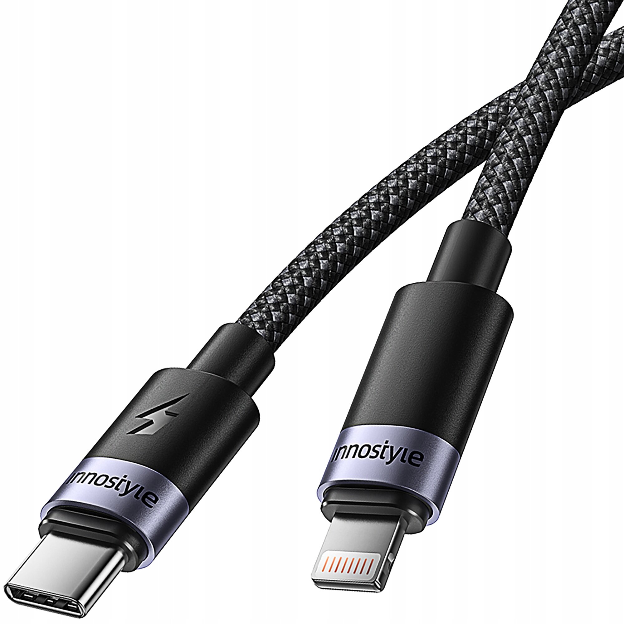 Na obrazie widoczny jest kabel z końcówkami USB-C i Lightning, z plecionym czarnym oplotem. Na jednej z końcówek znajduje się napis \'innostyle\'.