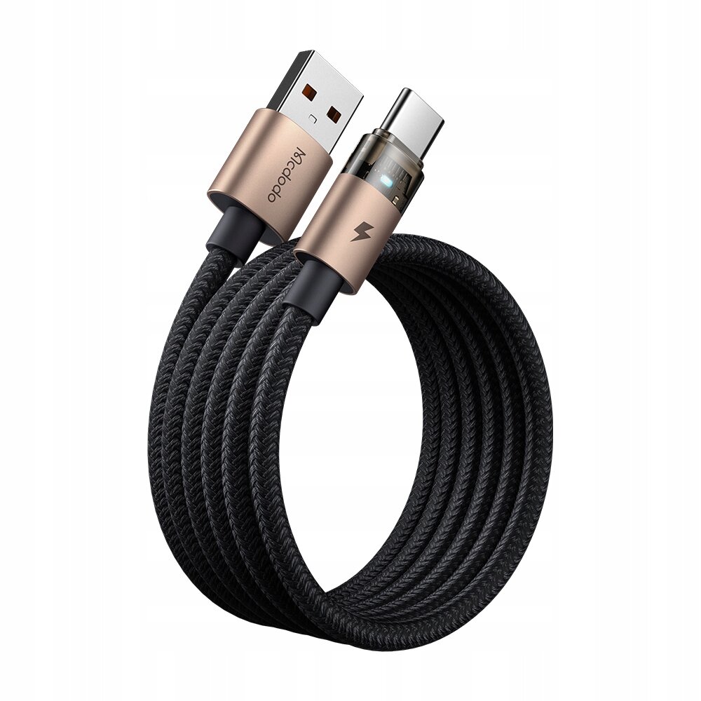 Na obrazie widoczny jest czarny, pleciony kabel z końcówkami USB-A i USB-C w złotym kolorze. Na jednej z końcówek znajduje się napis \'Mcdodo\'.