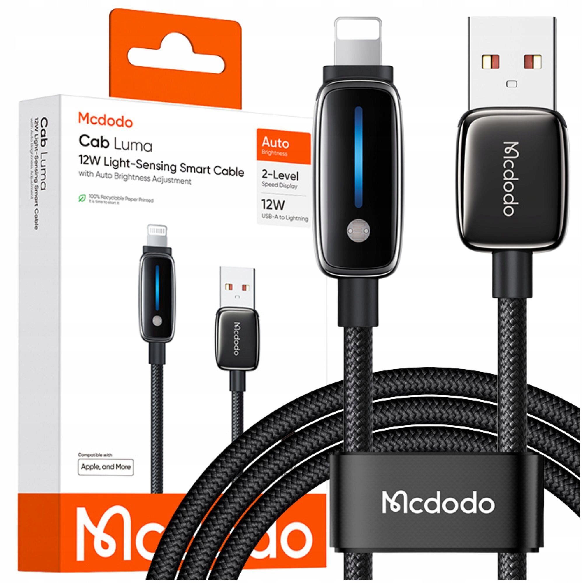 Na obrazie widoczny jest kabel USB-A do Lightning z czarnym oplotem, obok opakowania z napisem \'Mcdodo Cab Luma 12W Light-Sensing Smart Cable\'. Kabel posiada złącze USB-A oraz Lightning, a na opakowaniu widnieje logo \'Mcdodo\'.