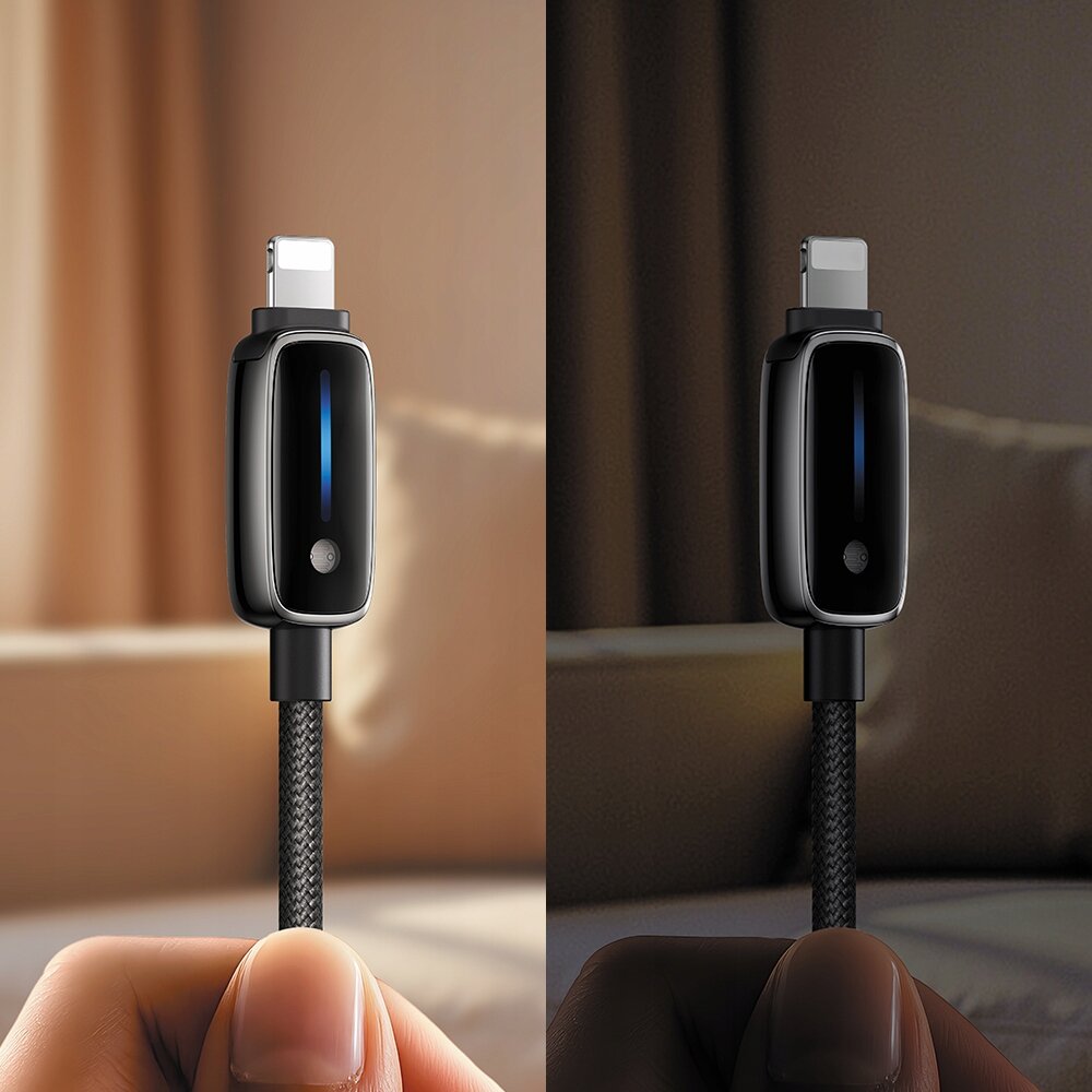 Obraz przedstawia dwa zbliżenia na końcówkę kabla USB z metaliczną obudową i niebieskim wskaźnikiem świetlnym. Kabel jest trzymany w dłoni na tle rozmytego wnętrza.