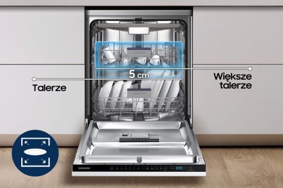Otwarta zmywarka z widocznymi talerzami w środku, z oznaczeniem \'5 cm\' oraz napisami \'Talerze\' i \'Większe talerze\'. Na dole widoczne jest logo \'Samsung\'.