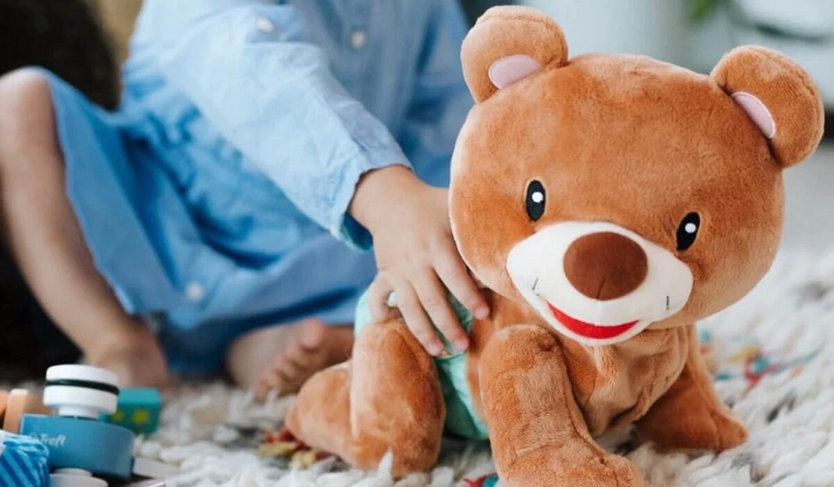 Maskotka VTECH Baby Miś Tuptuś 60824 wprowadzają maluszki w świat kolorów