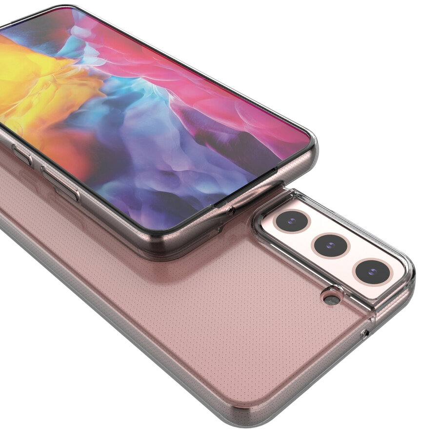 Przezroczysty żelowy pokrowiec na smartfon z widocznymi trzema aparatami i kolorowym ekranem. Etui jest cienkie i dopasowane do urządzenia.