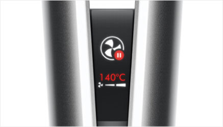 Wyświetlacz pokazuje ikonę wentylatora, przycisk pauzy oraz temperaturę 140°C.
