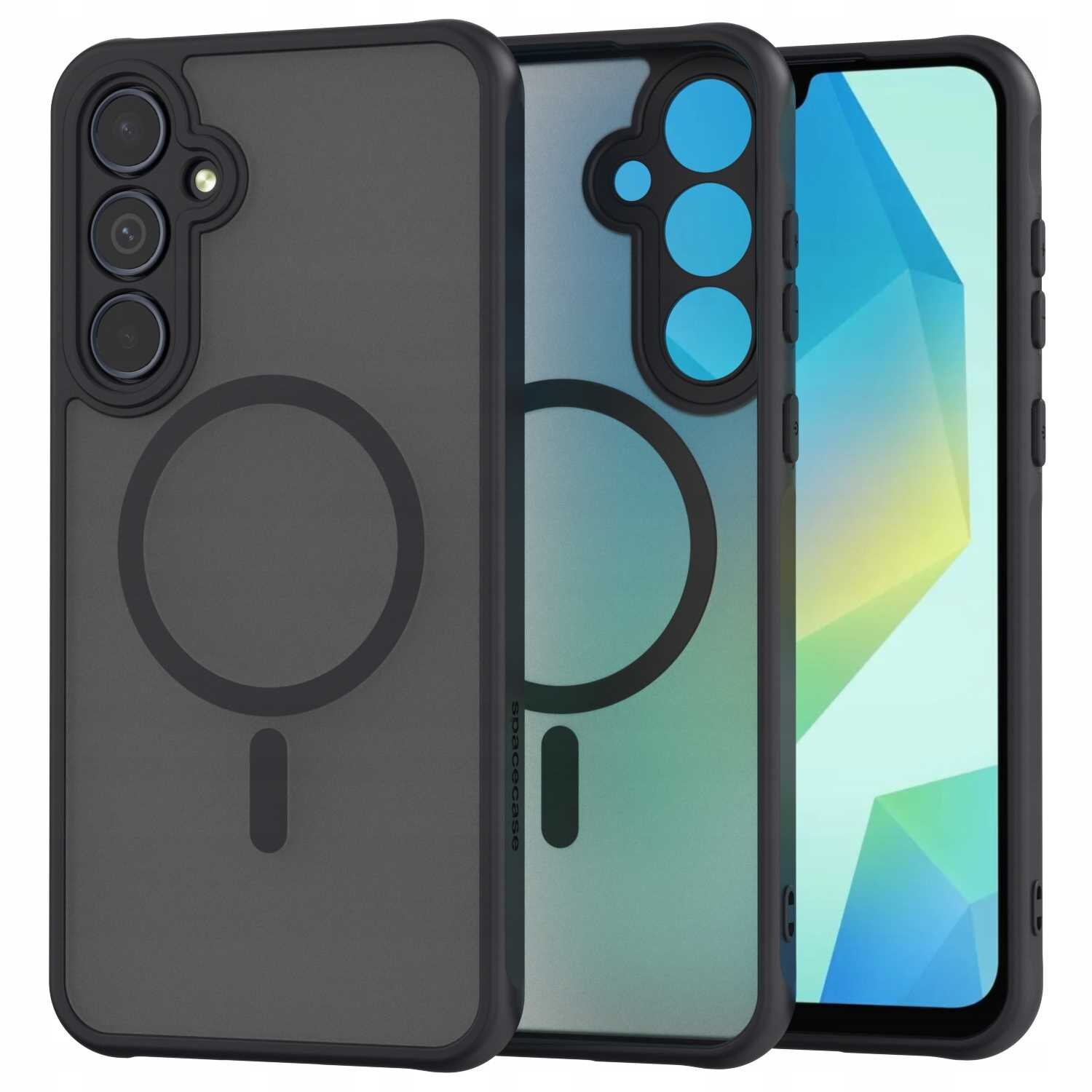 Obraz przedstawia czarne etui magnetyczne SPACECASE Hybrid Mag do Galaxy A16 5G z trzema otworami na aparaty i okrągłym wzorem na tylnej części. W tle widoczny jest telefon z kolorowym ekranem.
