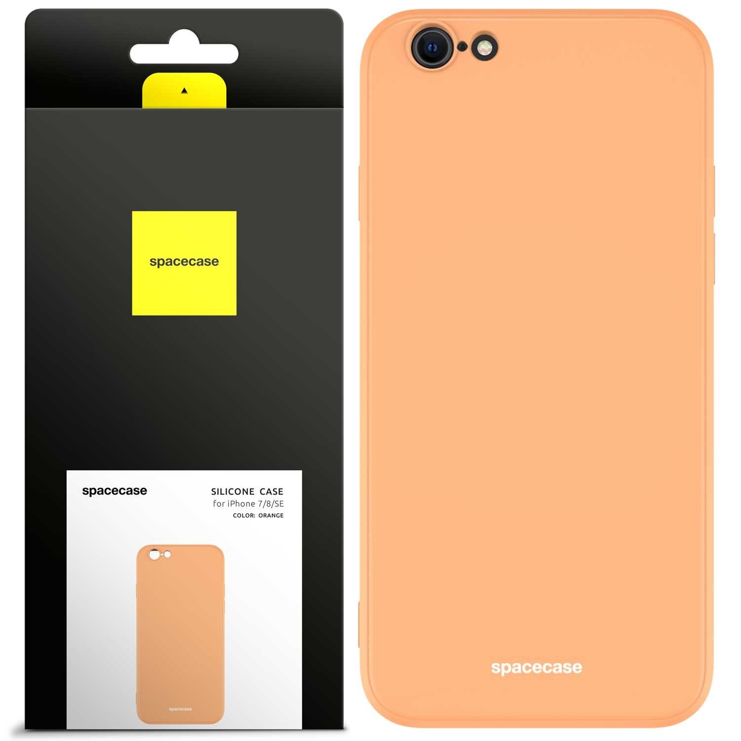 Obraz przedstawia pomarańczowe silikonowe etui na telefon z napisem \'spacecase\' na dole. Obok znajduje się opakowanie z logo \'spacecase\' i opisem \'SILICONE CASE for iPhone 7/8/SE COLOR: ORANGE\'.