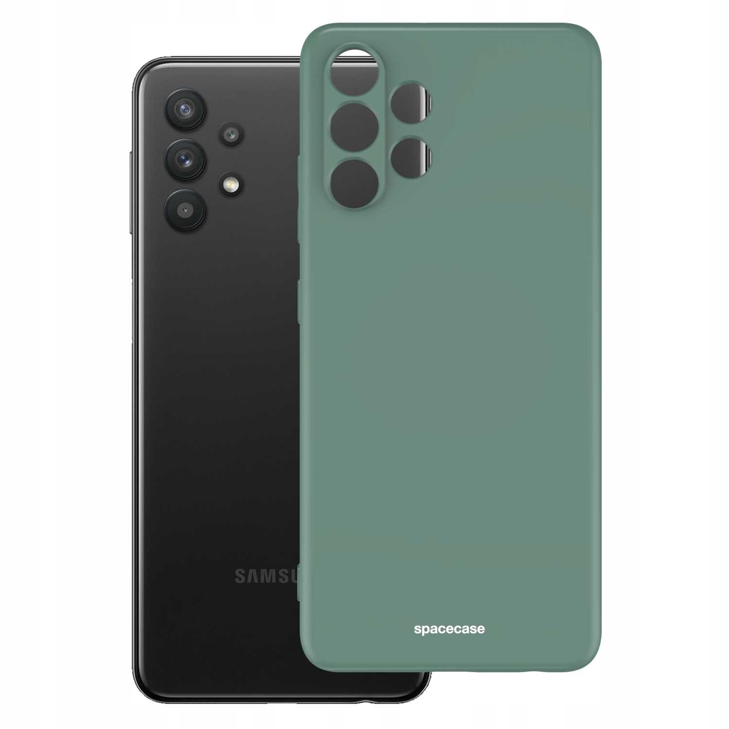 Na obrazie widoczne jest zielone silikonowe etui z wycięciami na aparat, obok czarnego smartfona z logo \'Samsung\'. Na etui znajduje się napis \'spacecase\'.