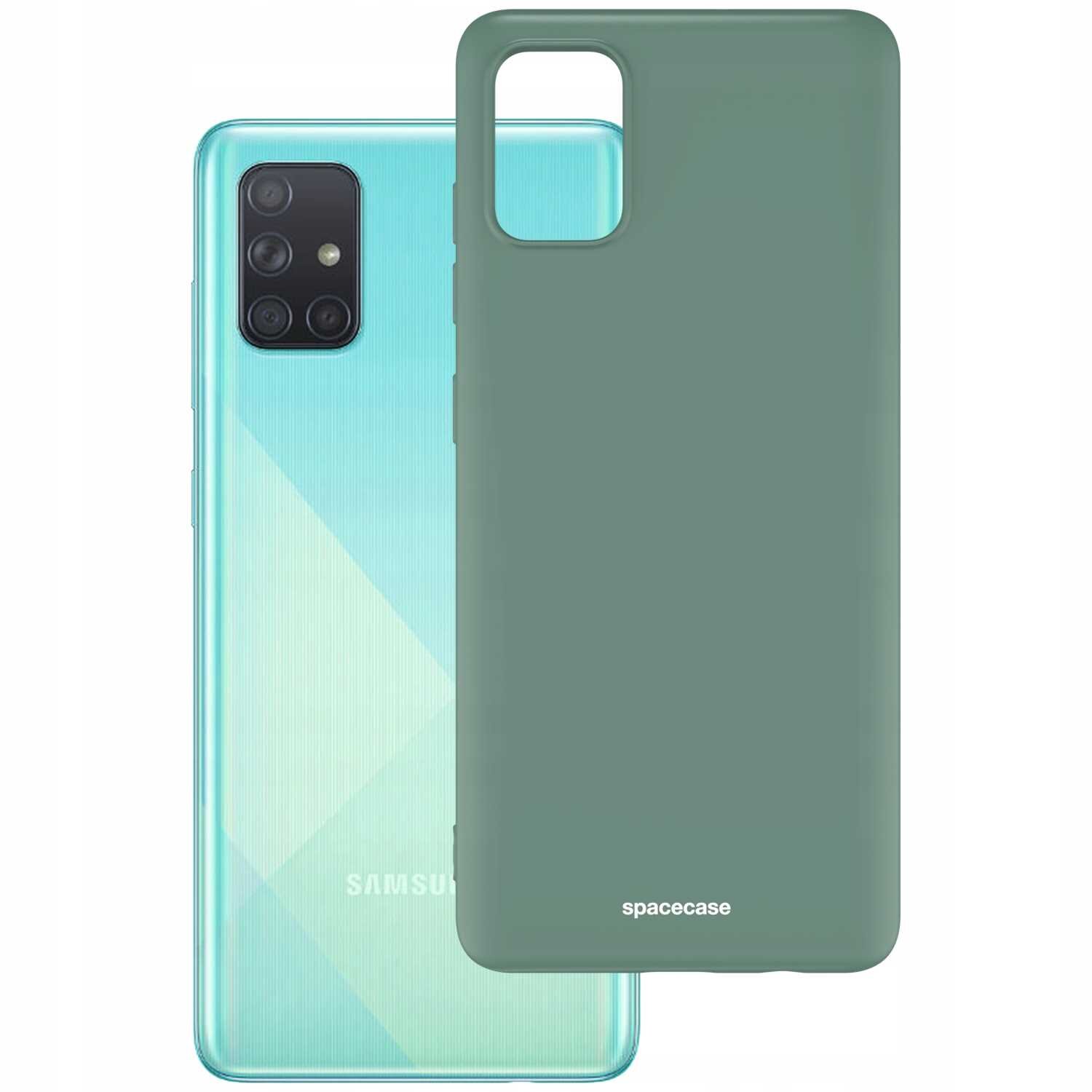 Na obrazie widoczny jest zielony silikonowy futerał na telefon z wycięciem na aparat oraz napis \'spacecase\'. Obok znajduje się telefon z widocznym logo \'Samsung\' i czterema obiektywami aparatu.