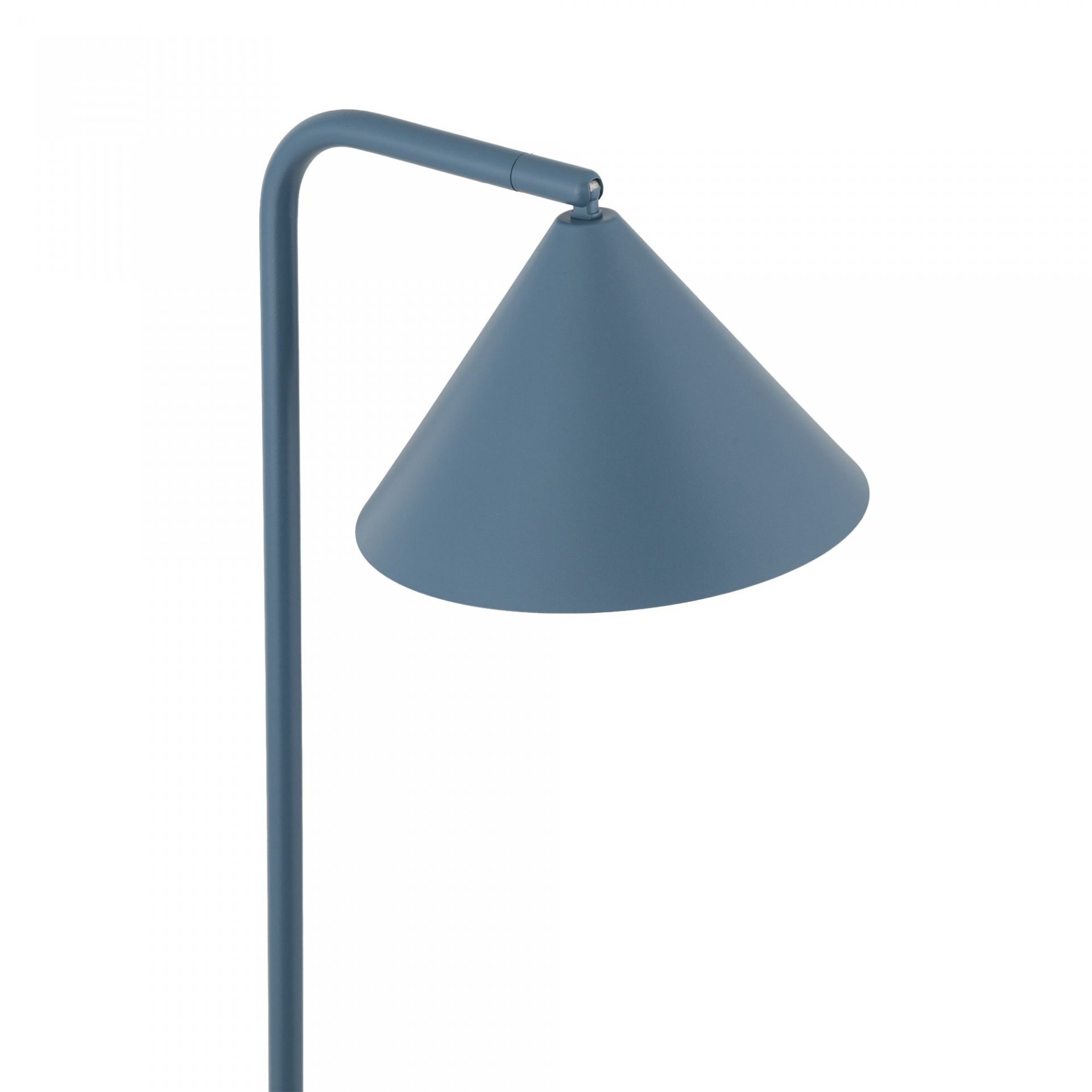 Lampa podłogowa w kolorze niebieskim z kloszem w kształcie stożka. Konstrukcja jest prosta i nowoczesna.