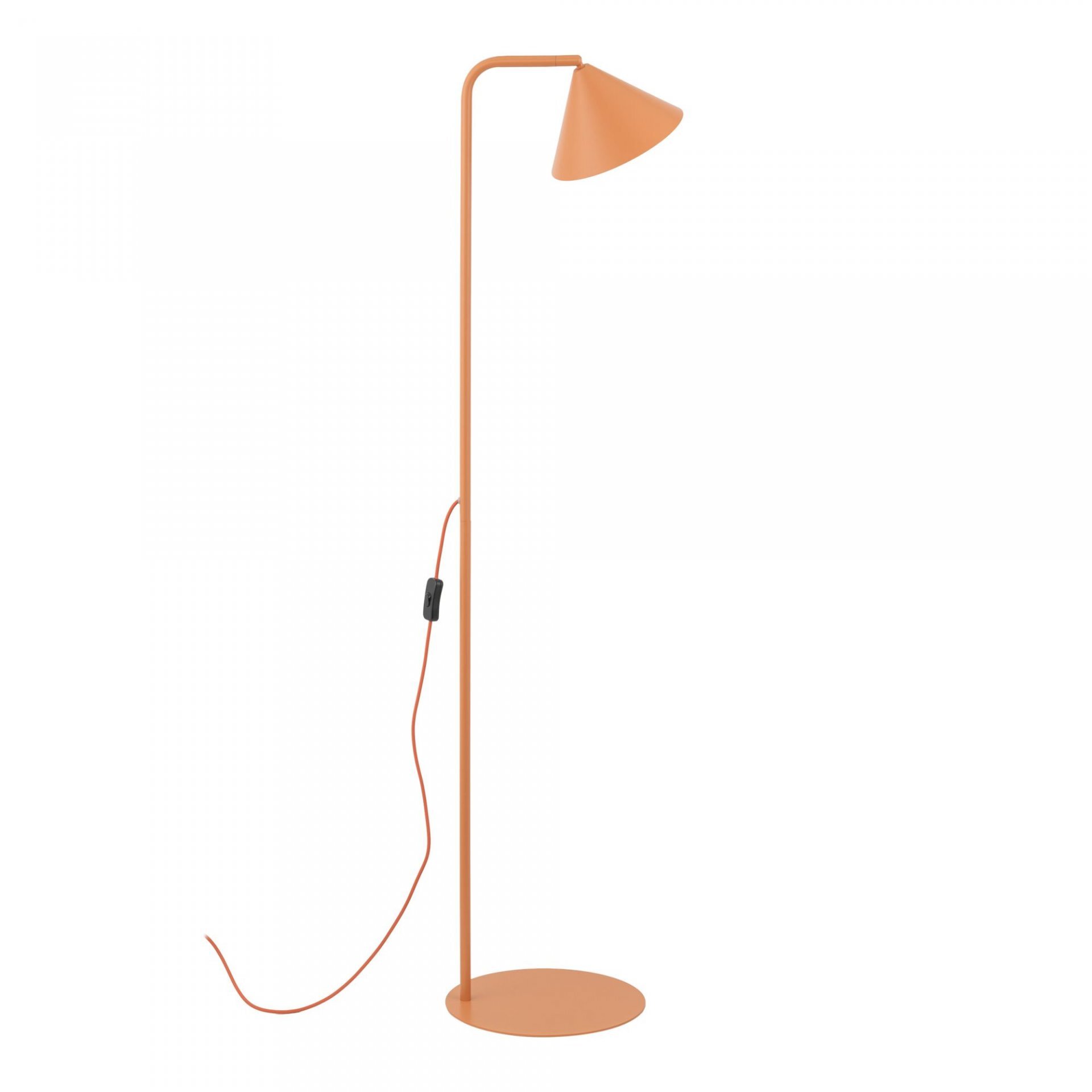 Lampa podłogowa w kolorze łososiowym z prostym, nowoczesnym designem. Posiada stożkowy klosz i okrągłą podstawę, z widocznym przewodem z włącznikiem.