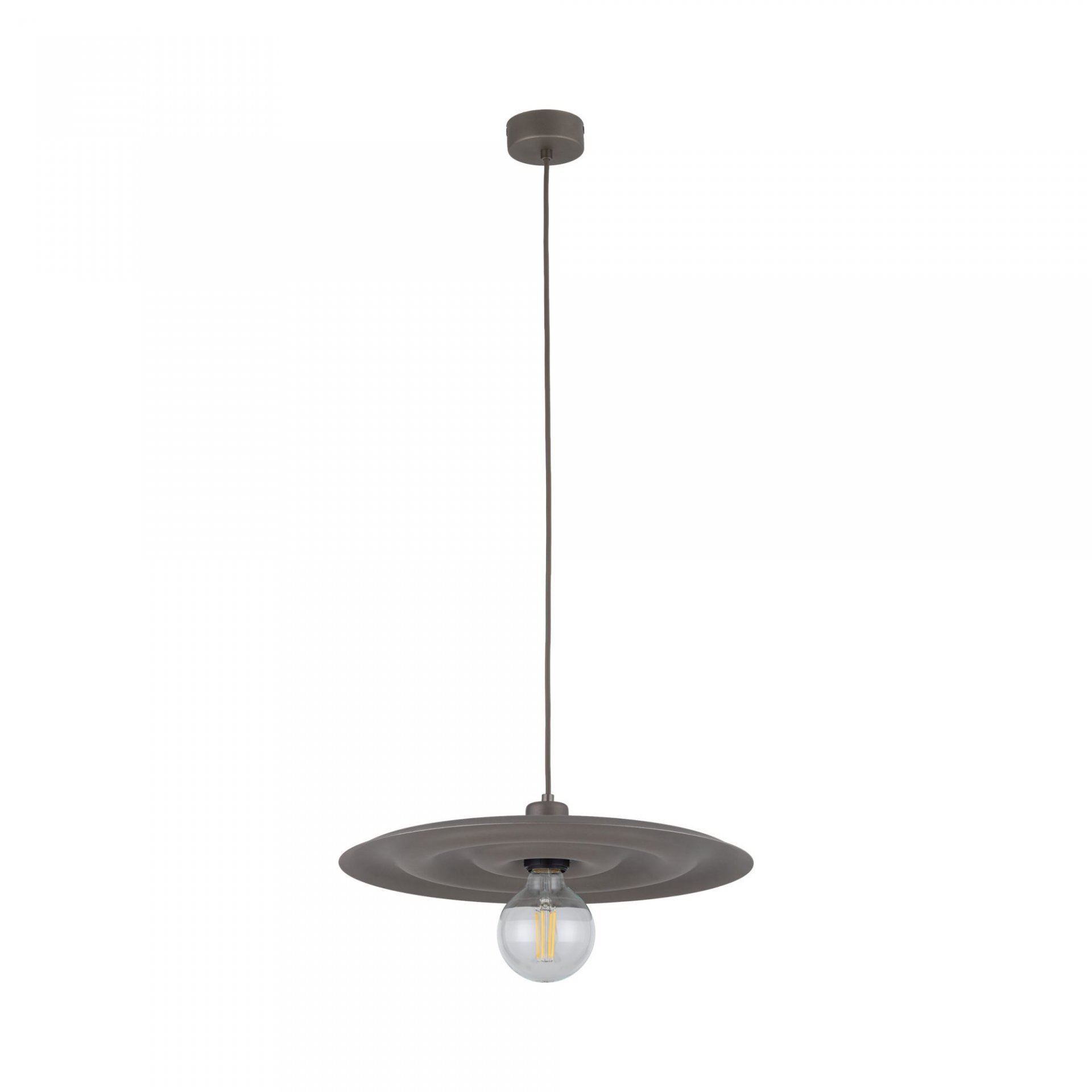 Brązowa lampa wisząca z okrągłym kloszem i widoczną żarówką, zawieszona na cienkim przewodzie.