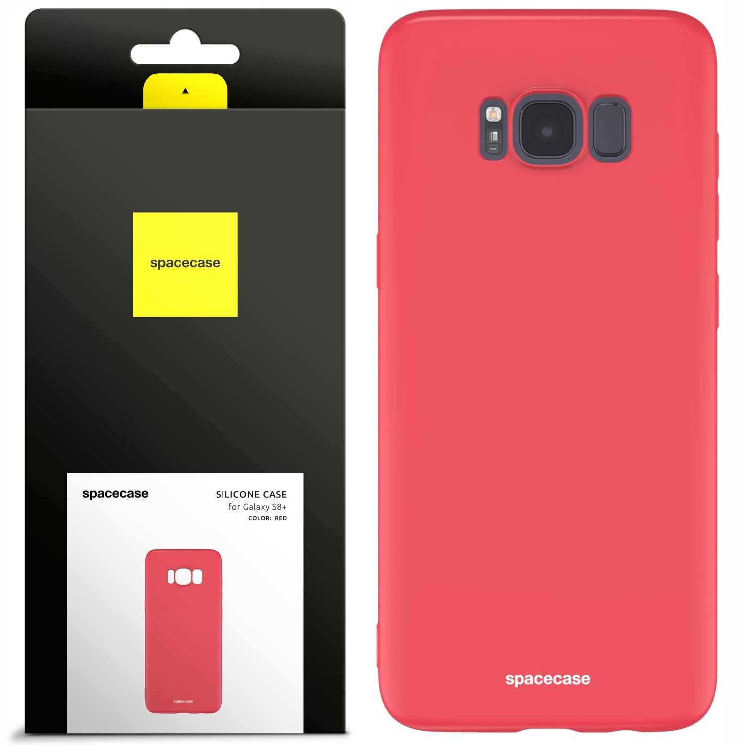 Obraz przedstawia czerwone silikonowe etui na telefon z wycięciami na aparat i przyciski. Obok znajduje się opakowanie z logo \'spacecase\' i napisem \'SILICONE CASE for Galaxy S8+ COLOR: RED\'.