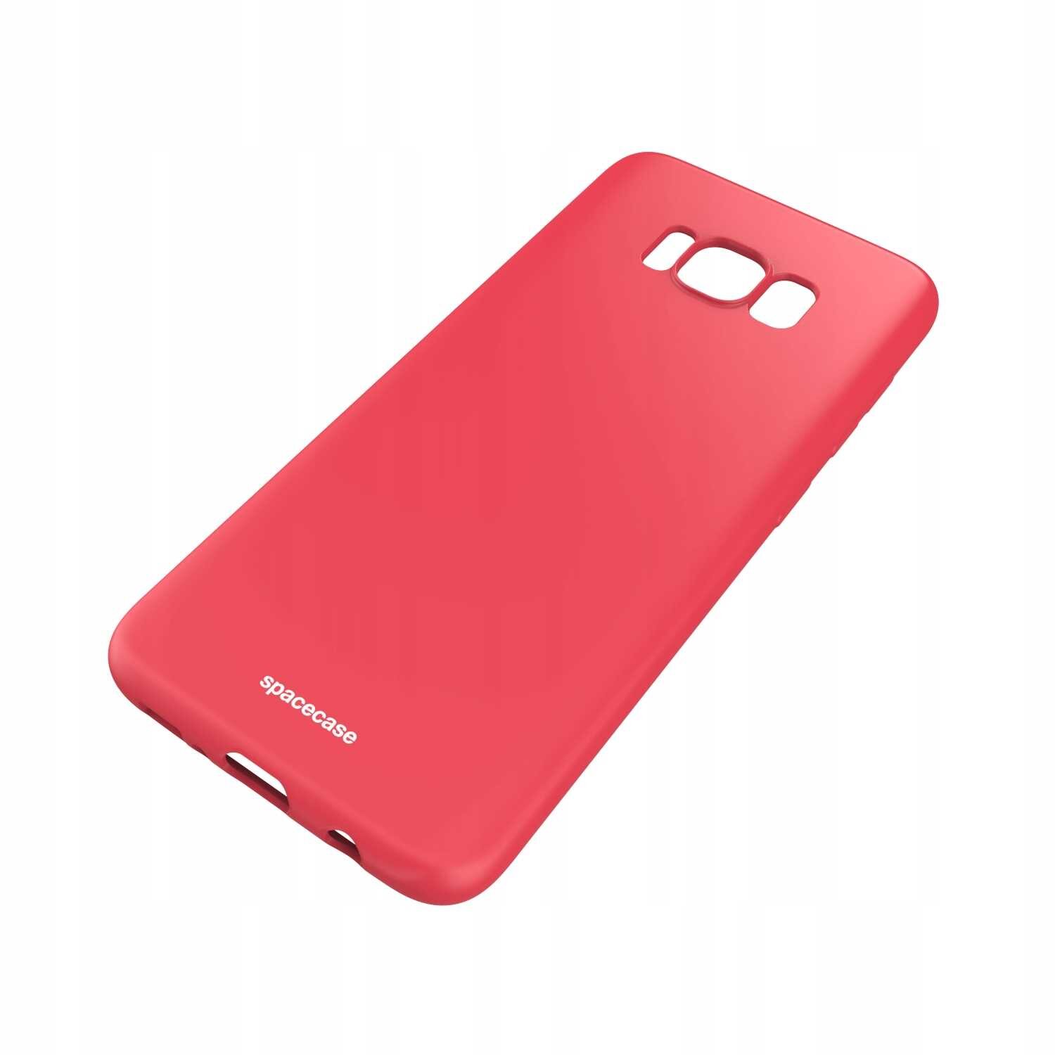 Czerwone silikonowe etui z wycięciami na aparat i przyciski, z widocznym napisem \'spacecase\' na dole.