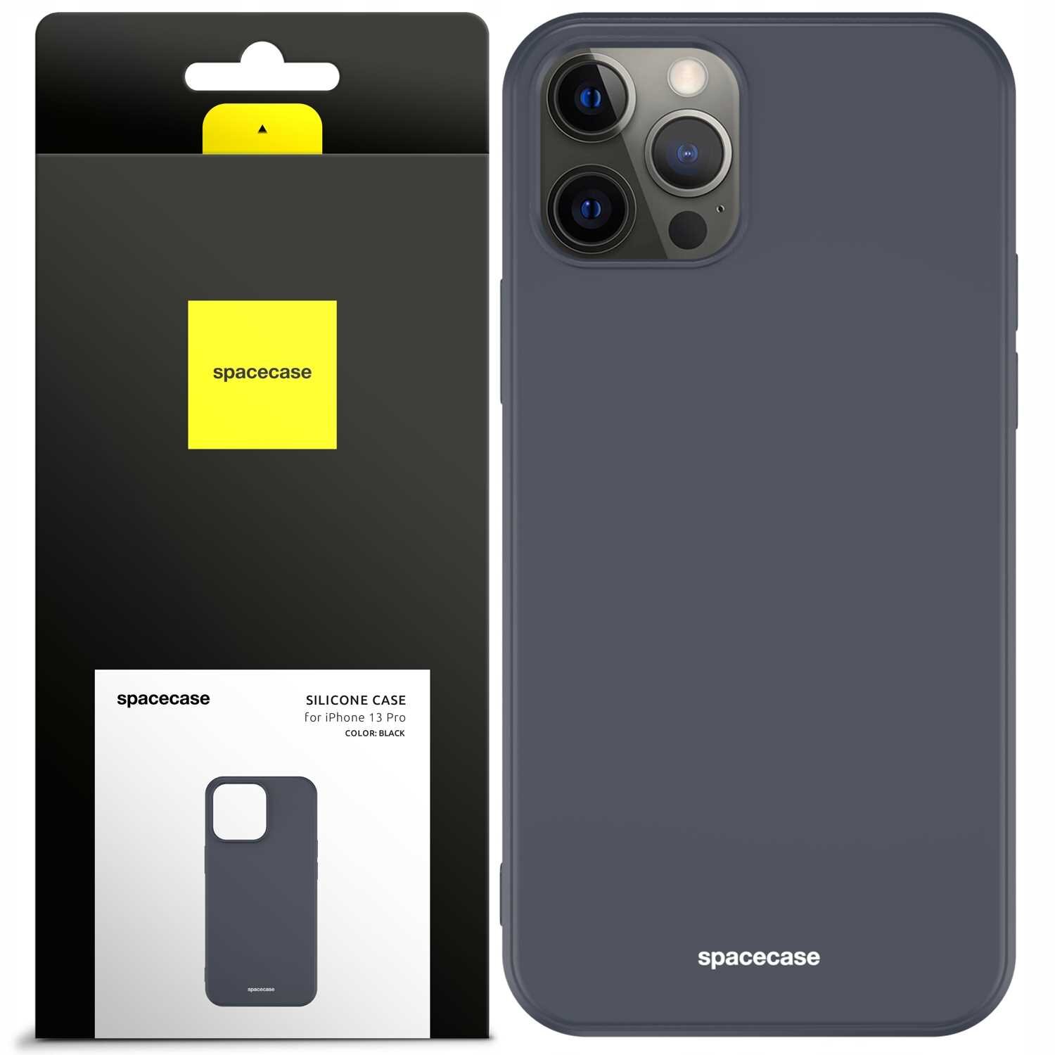 Obraz przedstawia czarne silikonowe etui na iPhone 13 Pro z napisem \'spacecase\' na dole. Obok znajduje się opakowanie z logo \'spacecase\' i opisem \'SILICONE CASE for iPhone 13 Pro COLOR: BLACK\'.