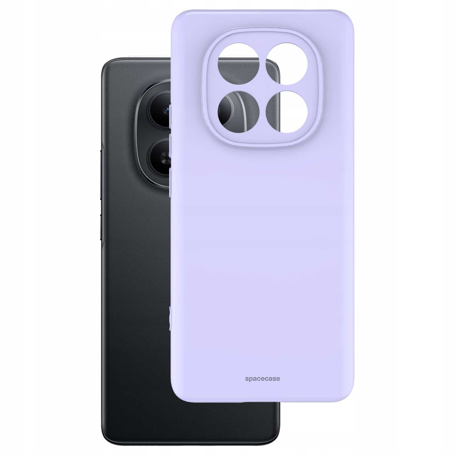 Na obrazie widoczne jest fioletowe silikonowe etui z dużymi wycięciami na aparat, z napisem \'spacecase\' na dole. W tle znajduje się czarny smartfon z podwójnym obiektywem aparatu.