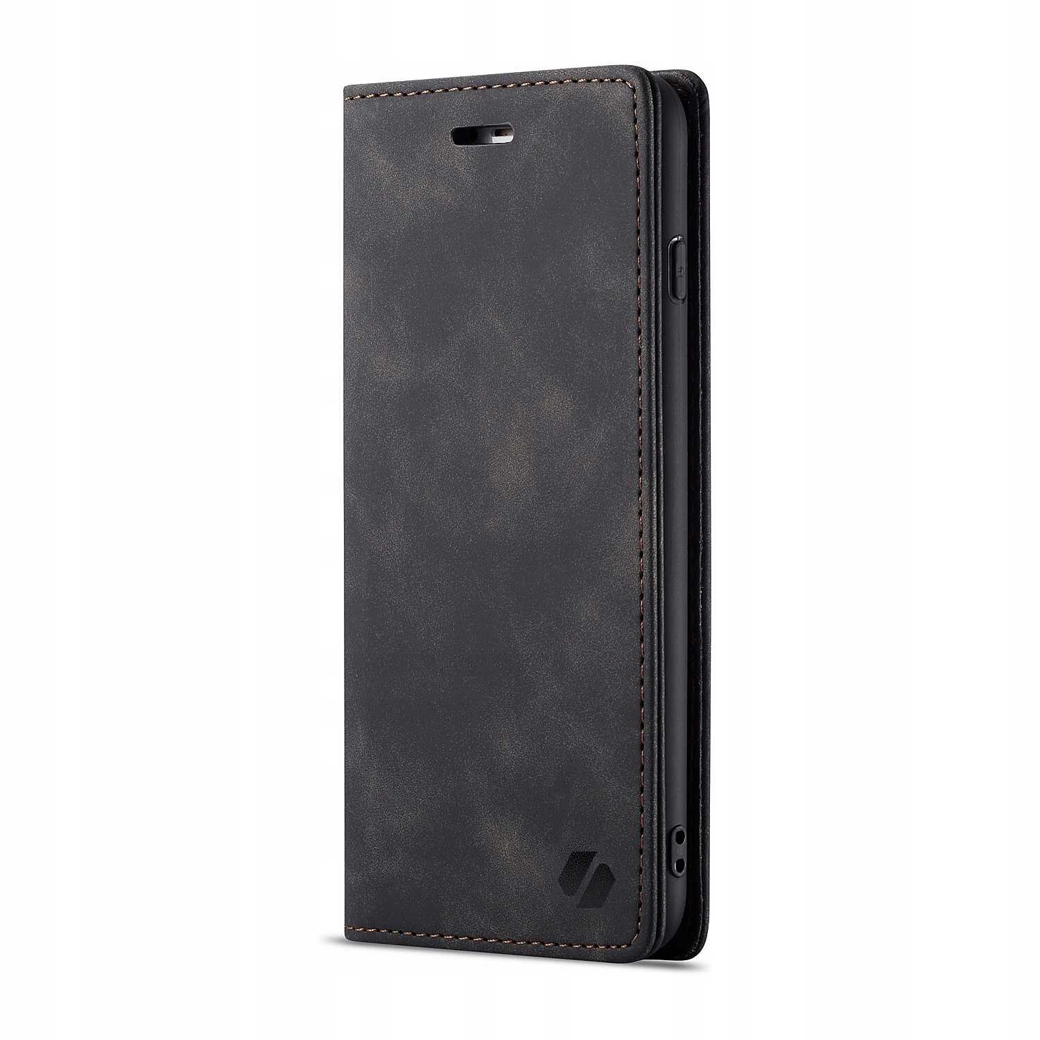 Czarne etui z klapką do telefonu, wykonane z materiału imitującego skórę, z widocznym logo w dolnym rogu. Etui jest zamknięte, a na górze znajduje się otwór na głośnik.