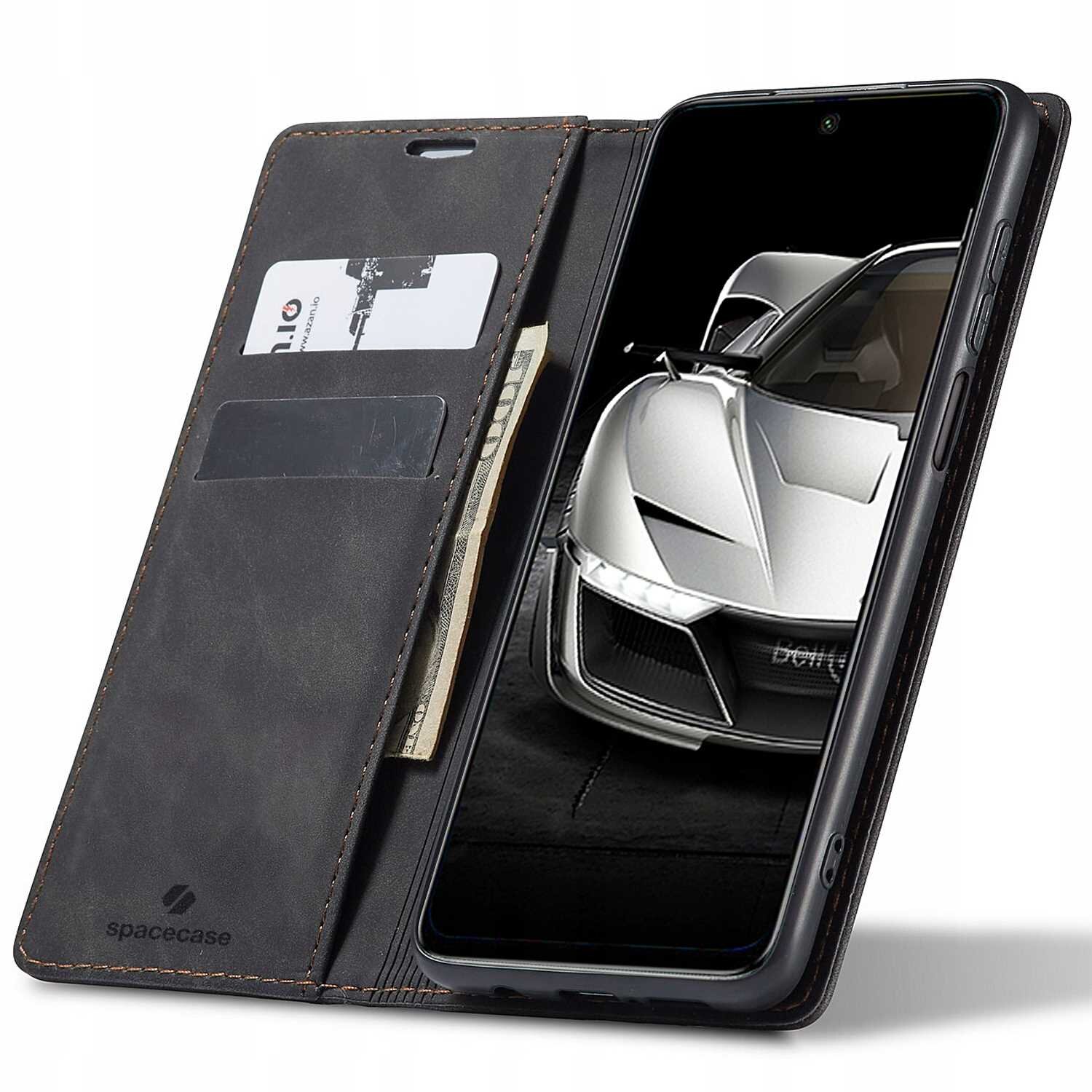 Etui z klapką SPACECASE Wallet do Xiaomi Mi Note 9S/9 Pro w kolorze czarnym, z miejscem na karty i banknoty. Na ekranie telefonu widoczny jest obrazek srebrnego samochodu sportowego.