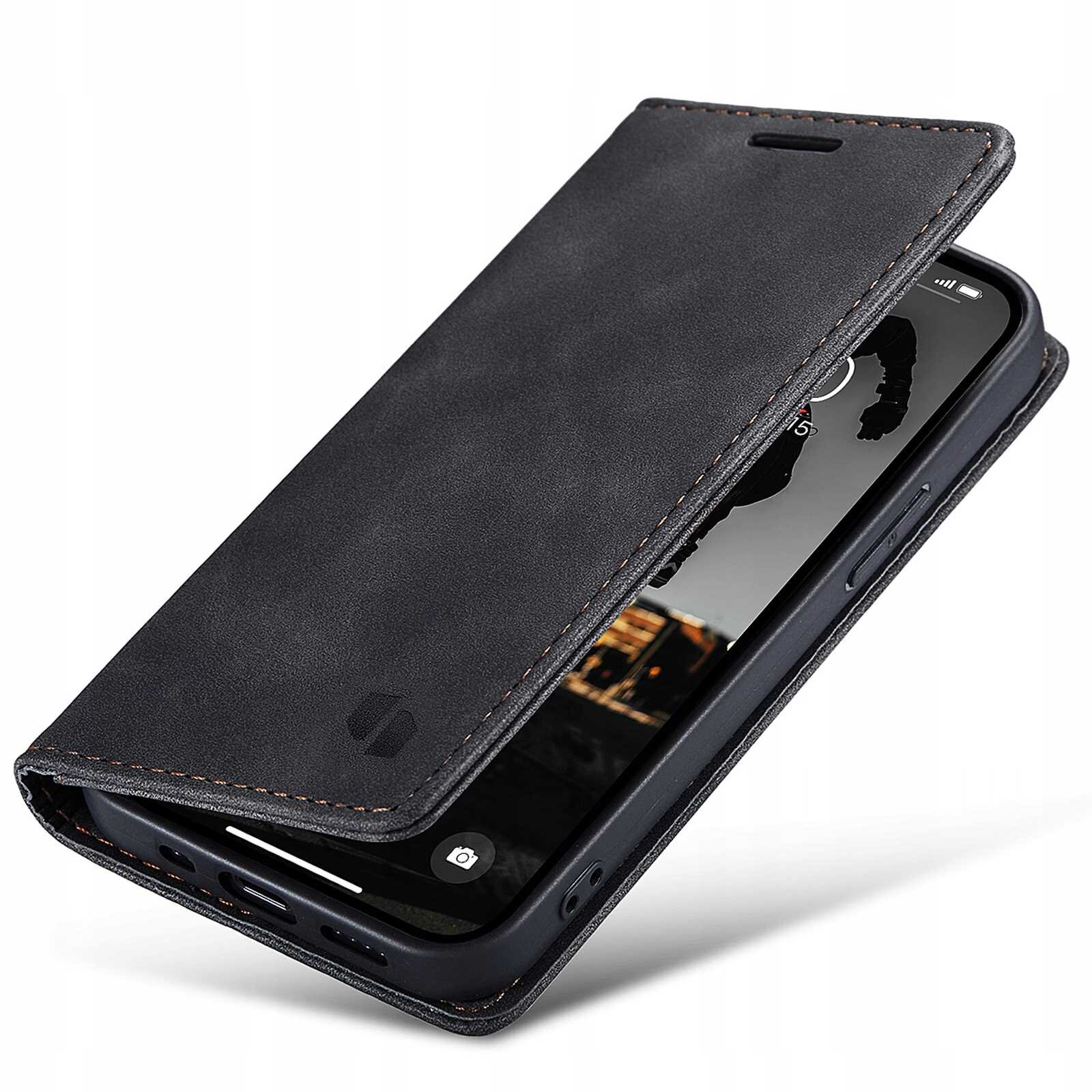 Czarne etui z klapką na telefon, częściowo otwarte, ukazujące ekran urządzenia. Na klapce widoczne jest subtelne logo producenta.