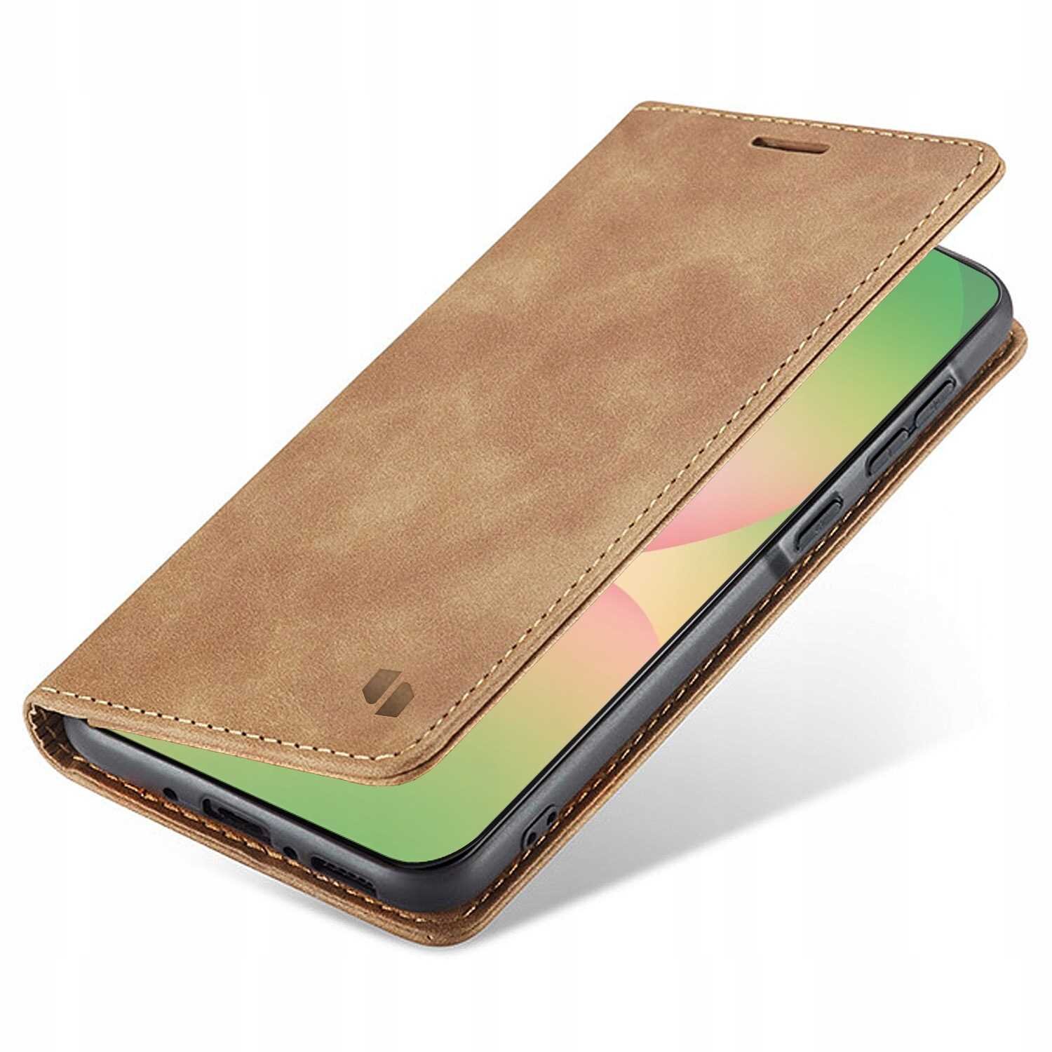 Brązowe etui z klapką na smartfon, z widocznym logo producenta na klapce. Etui jest otwarte, ukazując ekran telefonu z kolorowym tłem.