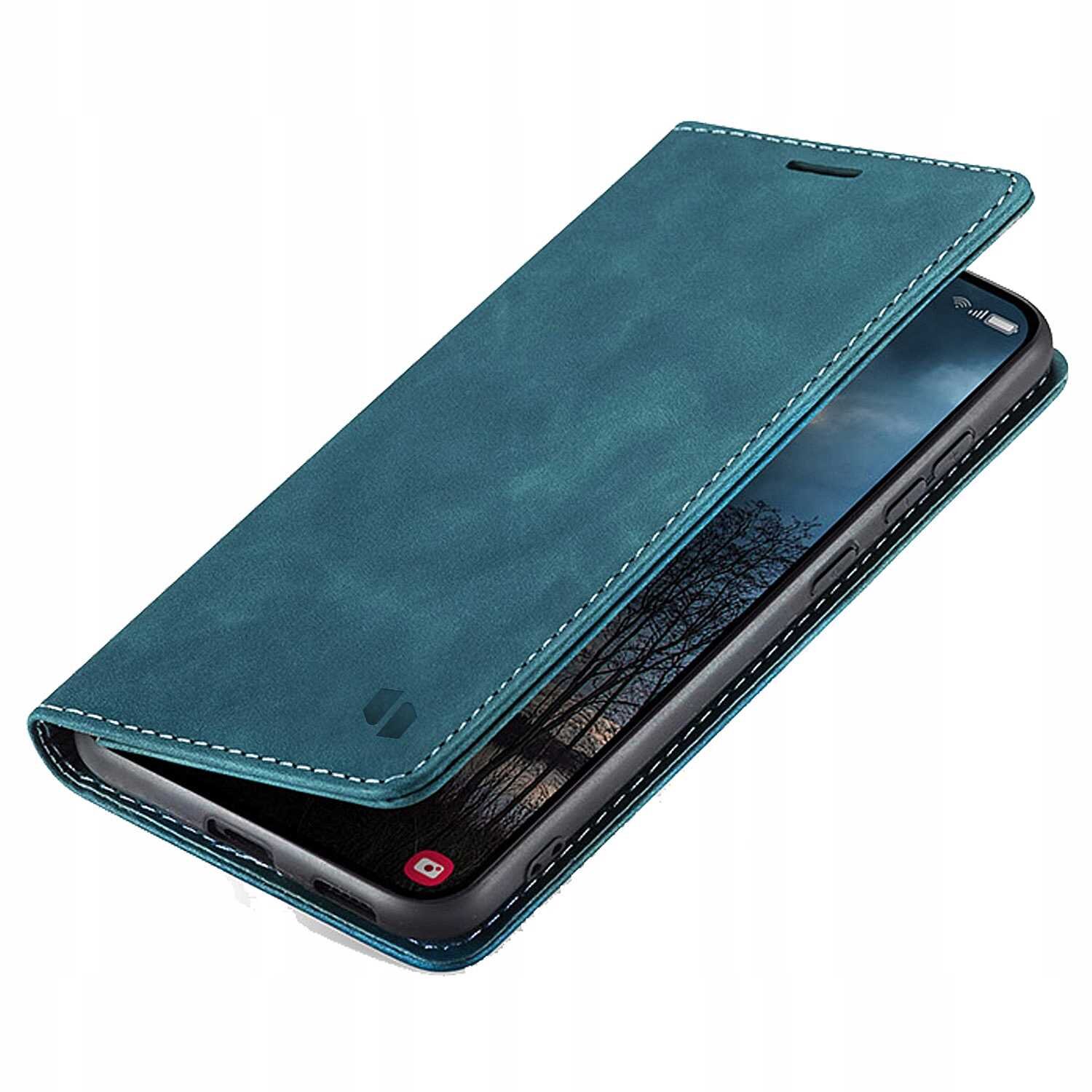 Niebieskie etui z klapką na smartfon, z widocznym ekranem telefonu wewnątrz. Na klapce znajduje się subtelne logo producenta.