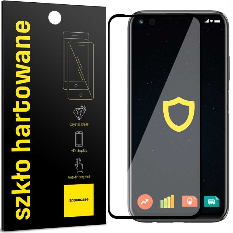 Opakowanie szkła hartowanego SPACECASE Glass 5D do Huawei Nova 8i z napisem \'szkło hartowane\' oraz ikonami \'Crystal clear\', \'HD display\', \'Anti-fingerprint\'. Obok znajduje się telefon z nałożonym szkłem, na ekranie widoczna jest żółta tarcza.