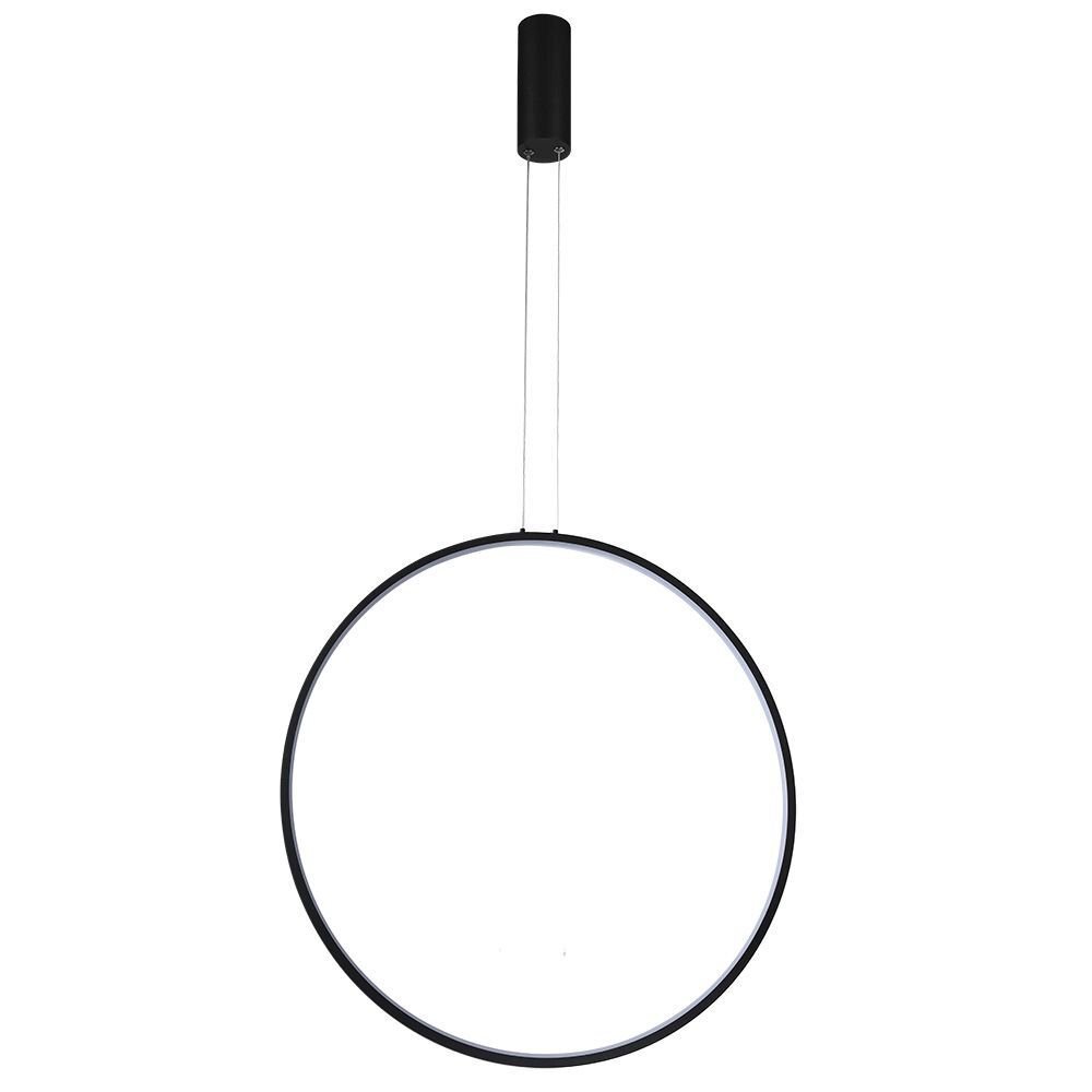 Czarna, okrągła lampa wisząca LED z cienkim, metalowym obrębem i prostym zawieszeniem. Lampa ma nowoczesny design i jest przeznaczona do montażu sufitowego.