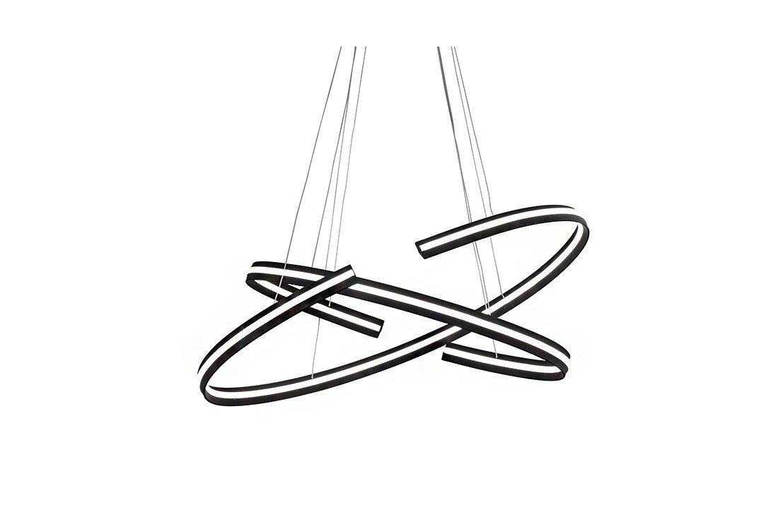 Nowoczesna lampa wisząca o futurystycznym designie, składająca się z kilku zakrzywionych, czarnych elementów połączonych cienkimi linkami. Elementy tworzą dynamiczny, przestrzenny kształt.