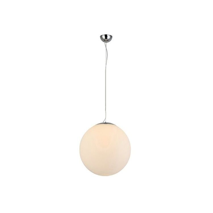 Na obrazie widoczna jest biała, kulista lampa wisząca z metalowym mocowaniem sufitowym i cienkim przewodem. Lampa ma gładką powierzchnię i jednolity kolor.