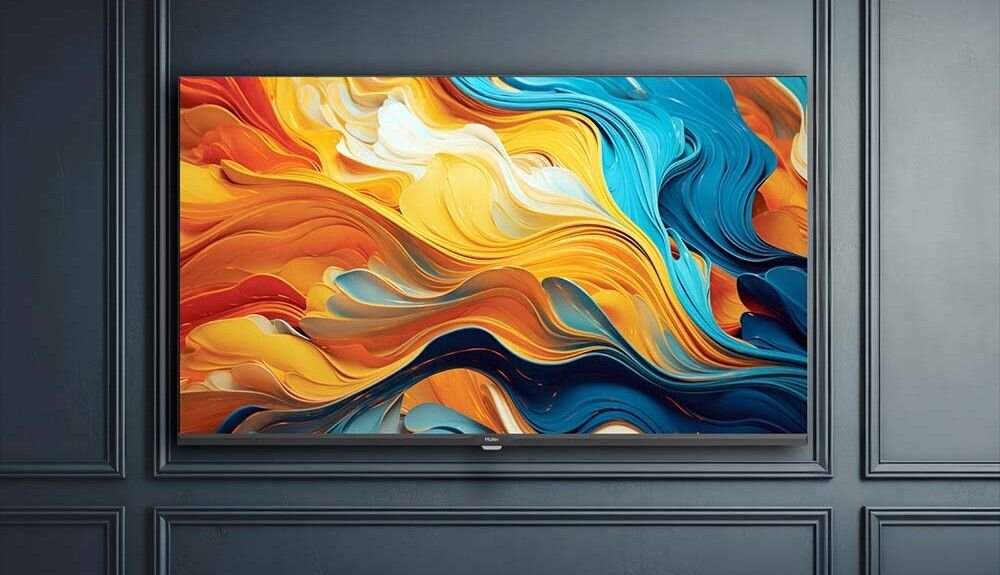 HAIER H55S80GUX telewizor smukła konstrukcja cienkie ramki elegancki design, telewizor wiszący na ścianie w pomieszczeniu