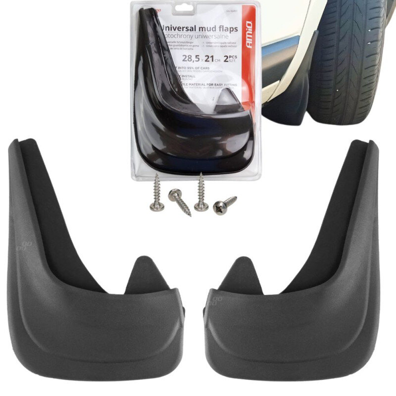 Na obrazie widoczny jest zestaw chlapaczy samochodowych w kolorze czarnym, zapakowany w przezroczyste opakowanie z napisem \'Universal mud flaps 28,5 x 21 cm 2 PCS\'. Obok opakowania znajdują się trzy metalowe śruby oraz zdjęcie zamontowanego chlapacza przy kole samochodu.