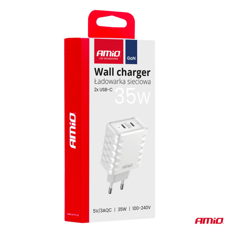 Opakowanie produktu z napisem \'AMiO car accessories\', \'Wall charger Ładowarka sieciowa 2x USB-C 35W\'. Widoczna jest biała ładowarka z dwoma portami USB-C oraz logo AMiO.