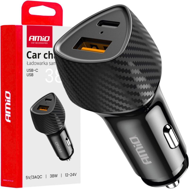 Na obrazie widoczna jest czarna ładowarka samochodowa z portami USB-A i USB-C oraz opakowanie z napisem \'AMiO Car charger Ładowarka samochodowa USB-C USB 38W\'.