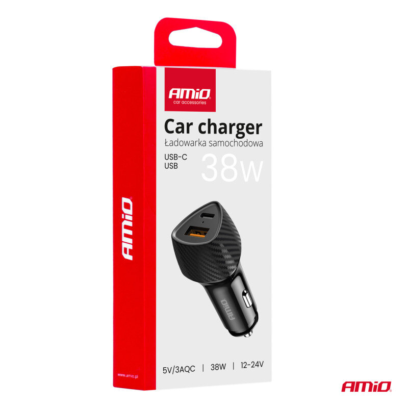 Opakowanie ładowarki samochodowej AMiO z widocznym logo i napisem \'Car charger Ładowarka samochodowa USB-C USB 38W\'. Obok znajduje się zdjęcie ładowarki z portami USB-A i USB-C oraz informacjami \'5V/3AQC | 38W | 12-24V\'.