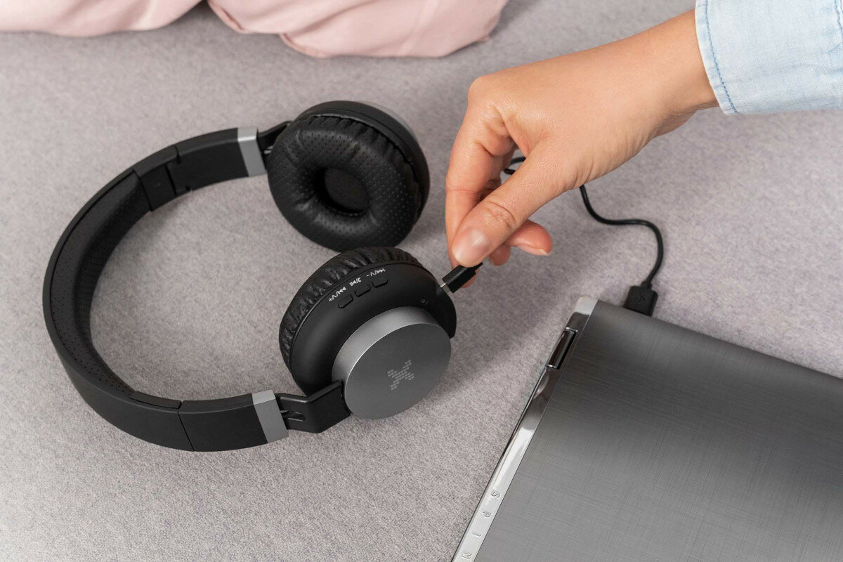 Słuchawki nauszne XMUSIC BTH501 Czarno-srebrny wyglad wygoda