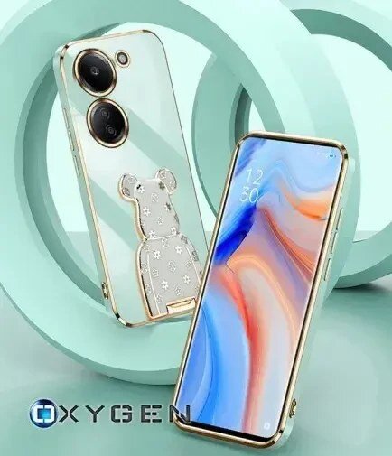 Etui na telefon z przezroczystym tyłem i wzorem misia, obok smartfon z kolorowym wyświetlaczem. W tle geometryczne kształty, na dole logo \'OXYGEN\'.